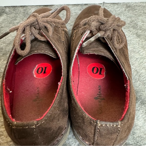 🌟 Cole Haan Boys Brown Suede Oxfords Size 10 - Picture 5 of 8